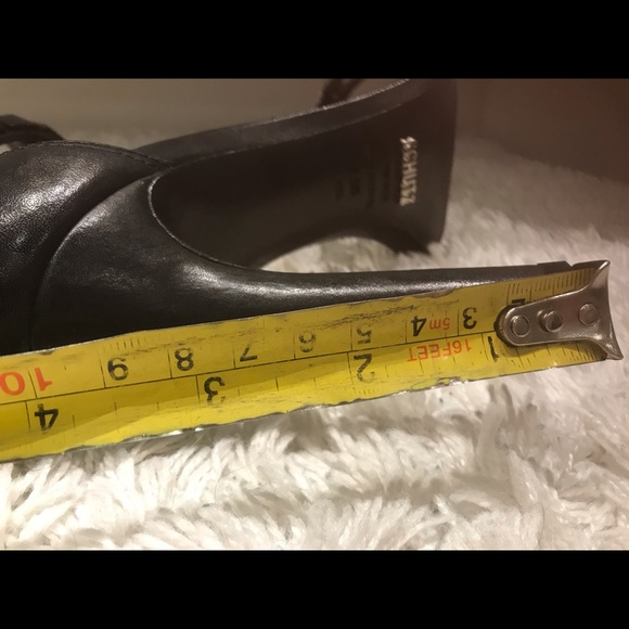 Black/Silver rockstud heels - Picture 8 of 8